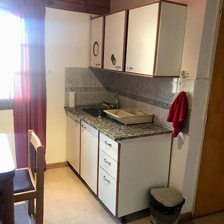 Pequena Casa De Troncos, Detras De Casa Principal No Trabajo Con Tarjeta De Credito 푸에르토마드린 외부 사진