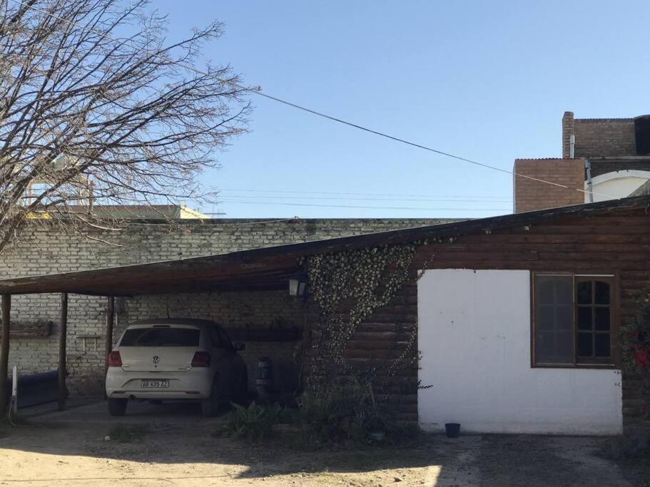 Pequena Casa De Troncos, Detras De Casa Principal No Trabajo Con Tarjeta De Credito 푸에르토마드린 외부 사진